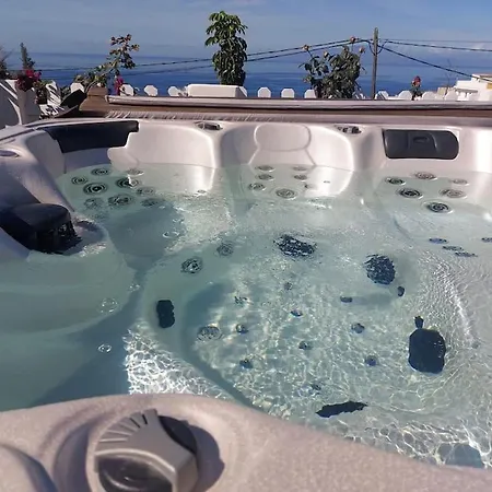 Mariposa Relax En Medio De La Naturaleza