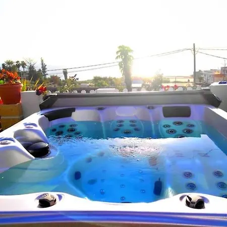 Mariposa Relax En Medio De La Naturaleza