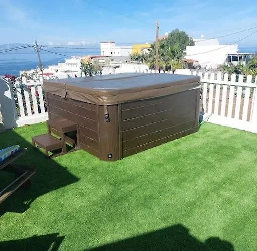 Mariposa Relax En Medio De La Naturaleza